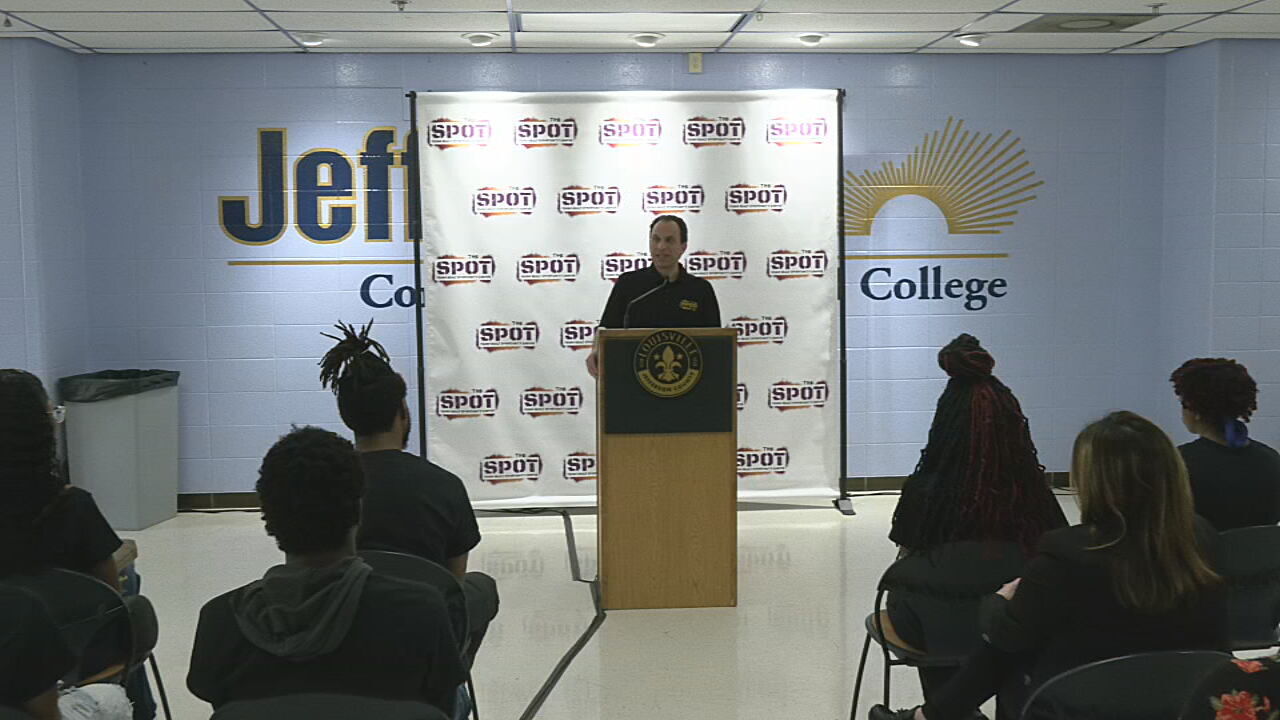 Louisville Mayor Craig Greenberg